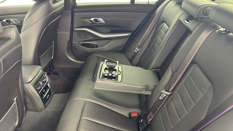 BMW 3 Series 330i M Sport 4dr Step Auto [Pro Pack] Petrol Saloon